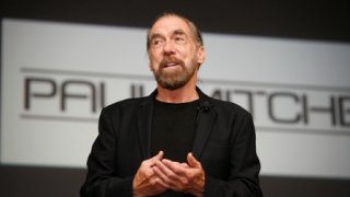 John Paul Dejoria người đàn ông từ vô gia cư trở thành triệu phú  | Trung Notes